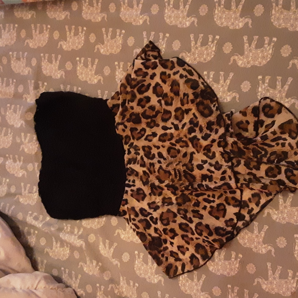 Leopard top